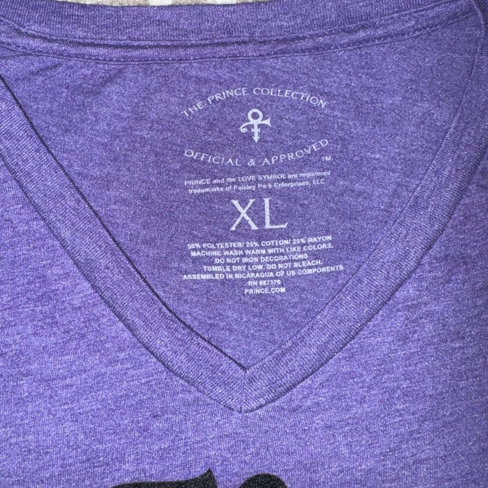 Prince: Paisley Park Official T-Shirt: Women’s XL: Purple Rain: Band Merch - Picture 3 of 3